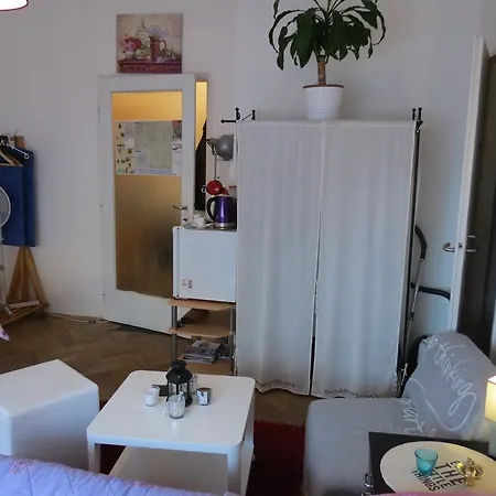 Maison Central Studio